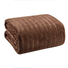 Chevron Braided Micro Plush Blanket – Ultra Soft All-Season Blanket for Bed, Couch & Dorm – Lightweight, Cozy & Machine Washable Comfort – Twin, Queen & King Sizes