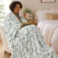 Oversized Floral Throw Blanket – 100% Polyester Delightful Daisies Soft Lightweight Blanket for Couch, Sofa & Bed, Spring Summer Decorative Blanket, 60 x 70 Inches