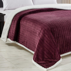 Jacquard Micro Plush Braided Blanket – Ultra Soft Oversized All-Season Blanket for Bed, Couch & Dorm – Lightweight, Cozy & Machine Washable – Queen & King Sizes