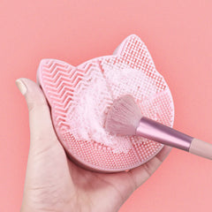 2-in-1 Silicone Makeup Brush Cleaner & Drying Stand – Holder for Effortless Brush Cleaning & Organized Storage