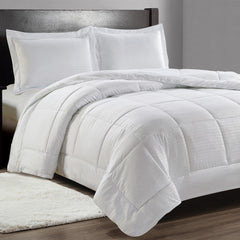King Size 3-Piece Comforter Set – Lightweight All-Season Mini Bedding Set with 1 Comforter & 2 Pillow Shams – Ultra-Soft, Fade-Resistant, Easy-Care Comforter (White)