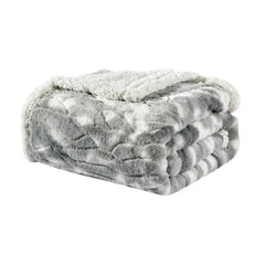 Cozy Vibes Alaska Sherpa Blanket – Super Soft Microfiber Blanket for Couch, Bed & Travel – Queen & King Sizes, Machine Washable