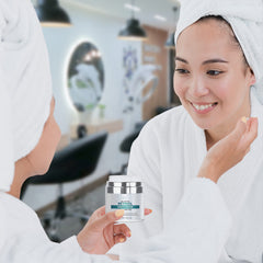 Retinol 2.5% Night Cream Moisturizer with Hyaluronic Acid, Jojoba Oil & Green Tea – Anti-Aging Face Cream for Hydration, Fine Lines & Uneven Skin Tone, 1.7 Fl Oz