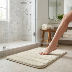Memory Foam Plush Bath Mat – Super Soft Absorbent Bathroom Rug with Non-Slip Backing, Quick-Drying Machine Washable Bath Mat for Shower, Tub & Bathroom Floor, 17 x 25 Inches