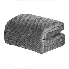 Chevron Braided Micro Plush Blanket – Ultra Soft All-Season Blanket for Bed, Couch & Dorm – Lightweight, Cozy & Machine Washable Comfort – Twin, Queen & King Sizes