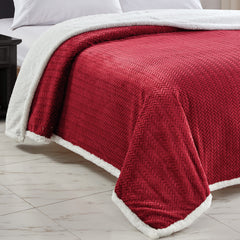 Jacquard Micro Plush Braided Blanket – Ultra Soft Oversized All-Season Blanket for Bed, Couch & Dorm – Lightweight, Cozy & Machine Washable – Queen & King Sizes