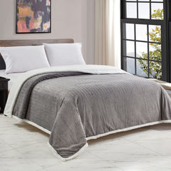 Jacquard Micro Plush Braided Blanket – Ultra Soft Oversized All-Season Blanket for Bed, Couch & Dorm – Lightweight, Cozy & Machine Washable – Queen & King Sizes