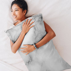 5-Piece Satin Sleep Set – Pillowcase, Eye Mask & 3 Scrunchies – Silky Soft for Skin & Hair, Frizz Control, Beauty Sleep Essential – Anti-Breakage & Light Blocking